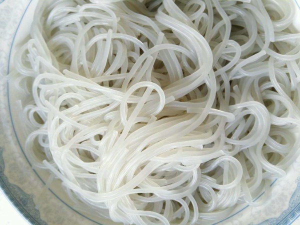 內(nèi)蒙古某鮮粉條查出鋁殘留超標(biāo)，食品安全檢測儀幫助企業(yè)解決此問題